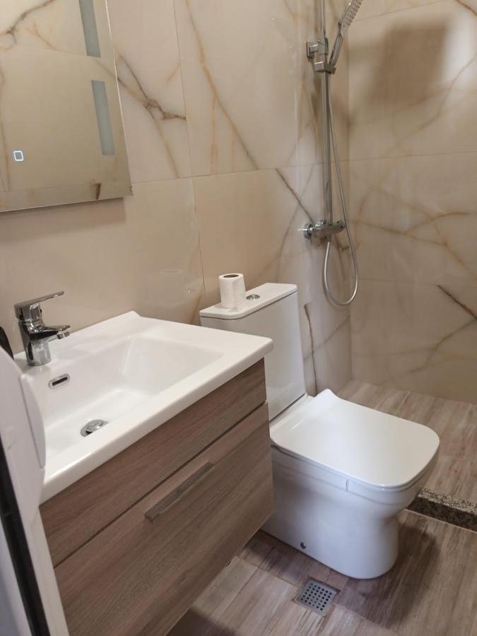 Home Center Корча Екстериор снимка